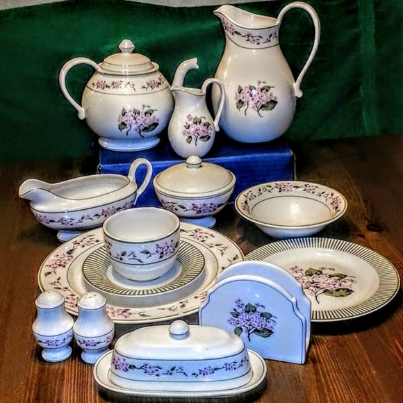 Complete Dinnerware Set "Pink Hydrangea" by MSE - Picture 1 of 8